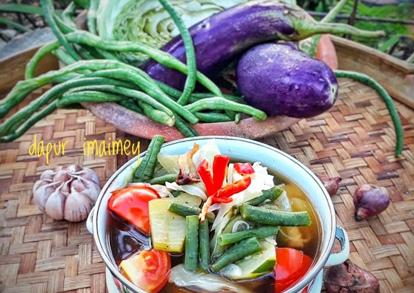 Sup sayur dengan asam jawa