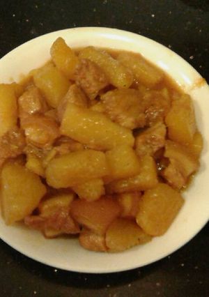 Hình của món Món Thịt Ba Chỉ Kho Xu Hào.