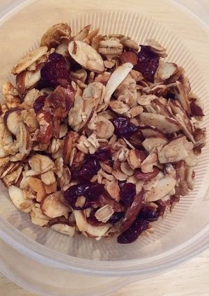 A picture of Cranberry Almond Granola.