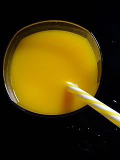 मँगो फ्रुटी (mango fruity recipe in marathi) रेसिपी चे मुख्य फोटो 