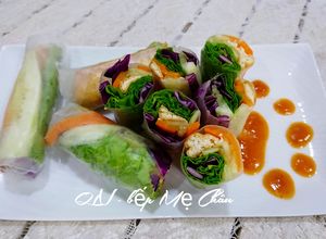 Hình của món Gỏi cuốn chay ngủ sắc.