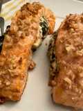 Salmón relleno de espinacas y queso feta