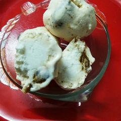 Rasgulla stuff ice cream balls A picture of Rasgulla stuff ice cream balls.