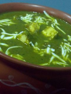 पालक पनीर (palak paneer recipe in marathi) रेसिपी चे मुख्य फोटो