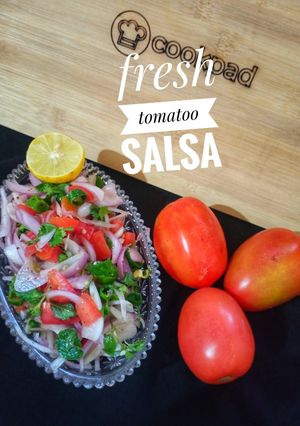 A picture of Fresh tomato salsa.
