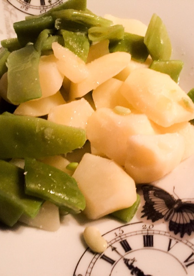 Una foto de Patatas con habichuelas verdes