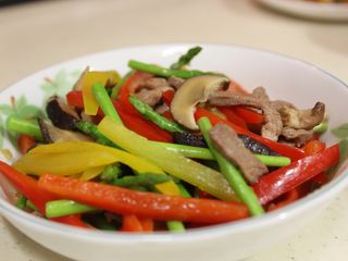 香菇蘆筍彩椒炒豬肉