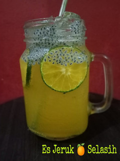 Foto resep Es Jeruk Selasih