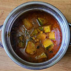 A picture of Red pumpkin hot and spicy curry (vidharbh style).