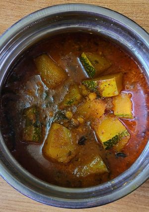 A picture of Red pumpkin hot and spicy curry (vidharbh style).