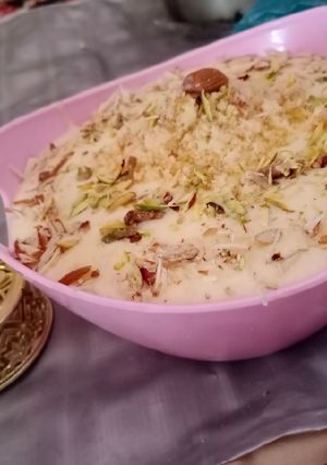 A picture of Vanilla cake custard.