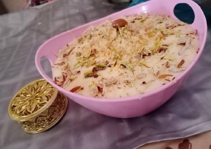 Recipe of Gordon Ramsay Vanilla cake custard