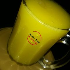 A picture of Natural mango juice.