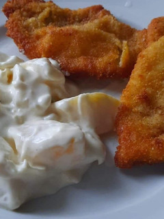 Majonézes krumpli sali +rántott húsi☺🎄 recept fotója