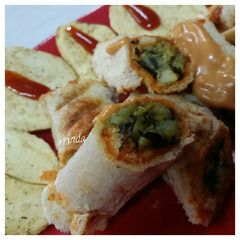 A picture of Grilled Spinach & Potato Cheesy Rolls.