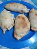 Empanadas de berenjena con queso cremoso 🍆🧀