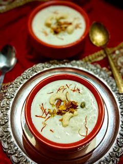 কেশর ফিরনি (kesar phirni recipe in Bengali) রেসিপির প্রধান ছবি