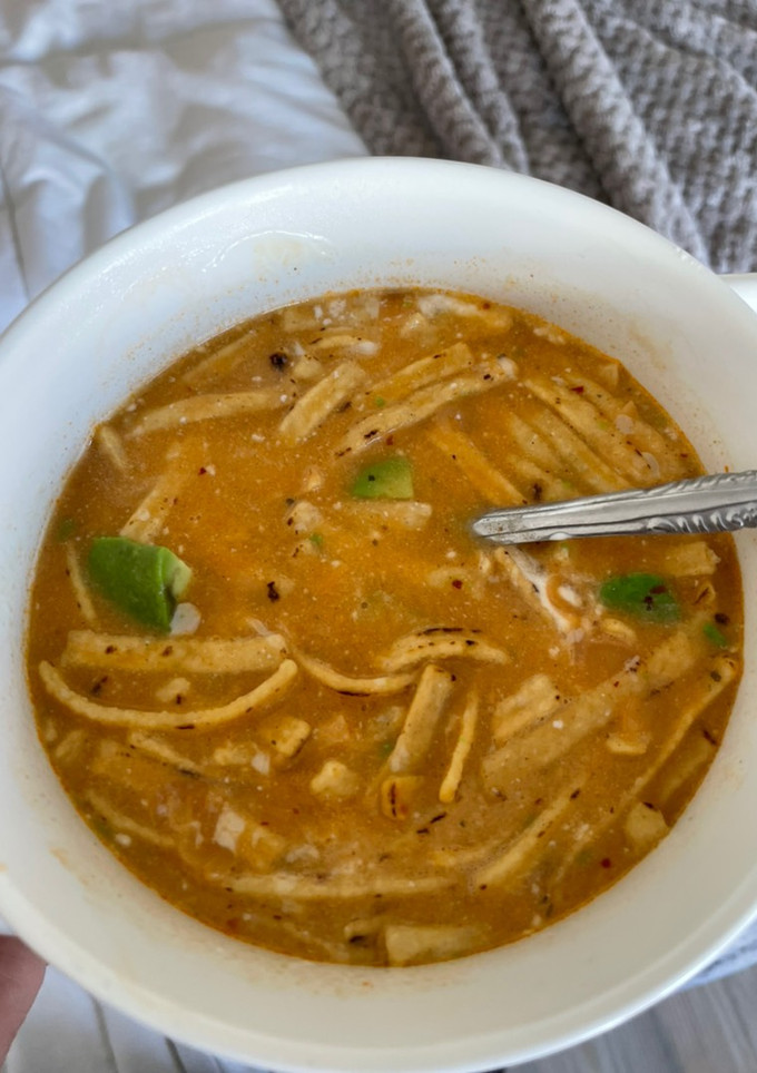Una foto de Sopa de tortilla súper rápida