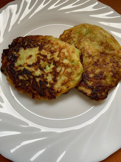 Cukkini tócsni recept fotója