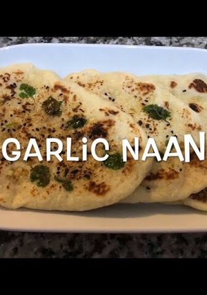 A picture of Garlic Naan.