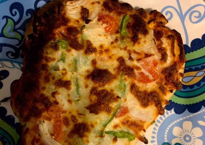 Naan pizza quick easy 2 minutes Pizza !!