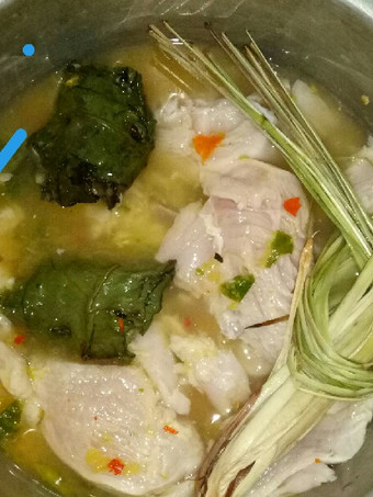Bagaimana Membuat Ayam bumbu pedas rempah simple Murah