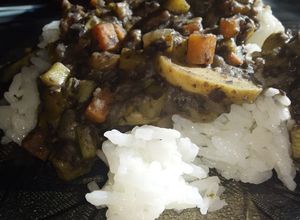 Una foto de Arroz con salsa de frijol negro