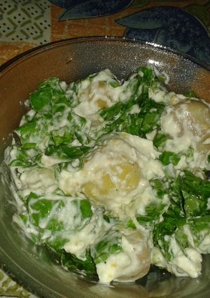 A picture of Baby potato with spinach salad.
