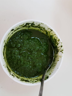Una foto de Salsa pesto de albahaca