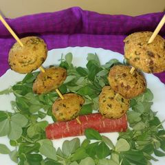 Carrot fenugreek bites A picture of Carrot fenugreek bites.