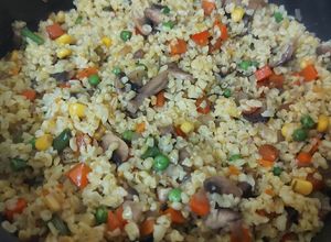 Gombás-zöldséges bulgur recept fotója