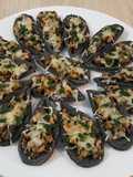 Moules à croquer farcies aux champignons et gratinés