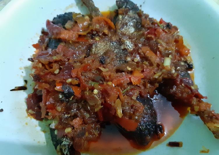 Resep Ikan Kembung Pedas Asam Manis Oleh Vina Elvi Farihah Cookpad 4962