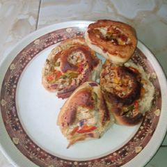 A picture of Pizza roll.