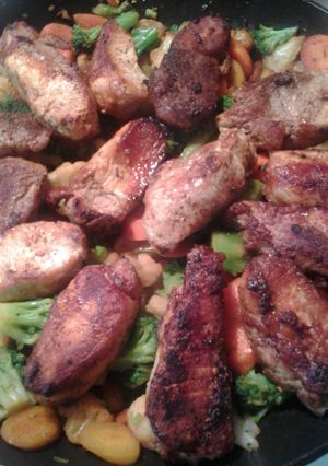 A picture of Szechuan pepper Pork and vegetables .
