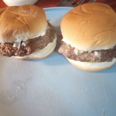 A picture of Ovenburgers with Onion.