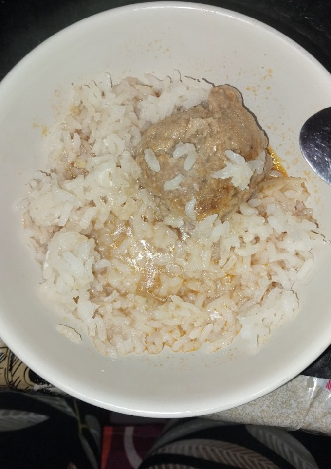 Una foto de Albóndigas con arroz 🌾