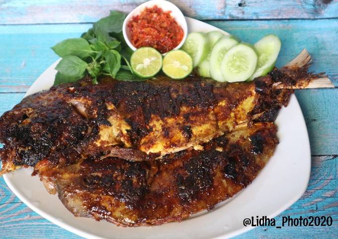 Ikan kue Bakar