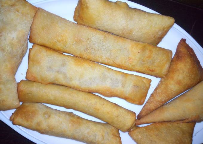 Home made spring rolls and samosa