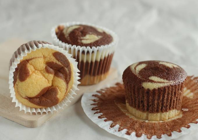 Simple Way to Prepare Quick Marble Chiffon Cupcake