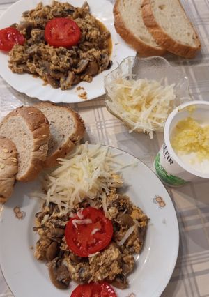 Gombás🍄‍🟫🥗 tojás 🍄‍🟫🧄🧅🍄 recept fotója