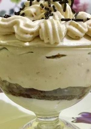 A picture of Butterscoth mousse cake.