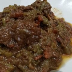 A picture of ترئ گوشت.