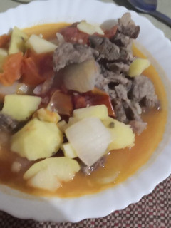 Una foto de Guiso de ternera con patatas