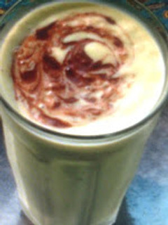A picture of Almond Date Shake.