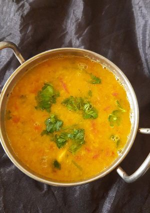 दाल लहसुनी (dal lehsuni recipe in Hindi) रेसिपी मुख्य फोटो