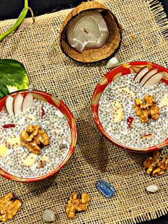 चिया कोकोनट पुडिंग (chia coconut pudding recipe in Hindi) रेसिपी मुख्य फोटो