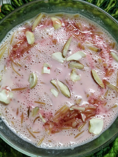 रूह अफ़ज़ा सेवई पायसम (rooh afza sevai payasam recipe in Hindi) रेसिपी मुख्य फोटो