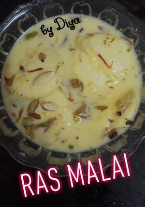 A picture of Rasmalai.