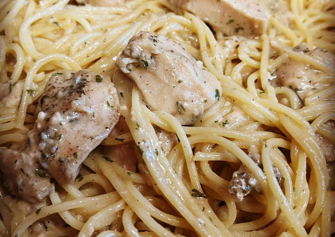 Garlic Chicken Pasta with Butter